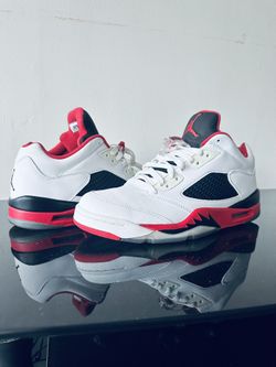 Air Jordan Retro 5 Fire Red Size 9