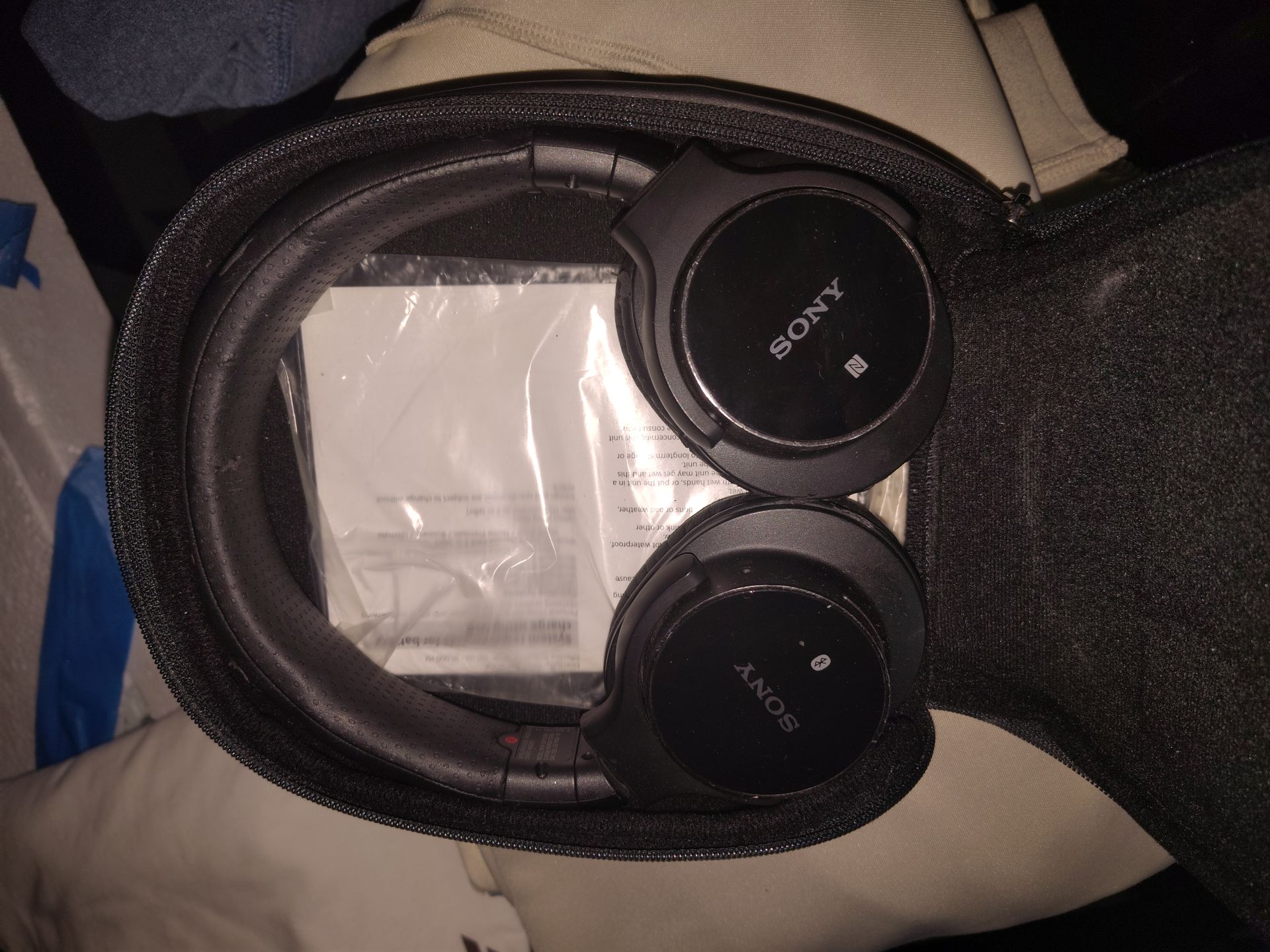 Sony wireless Bluetooth headphones