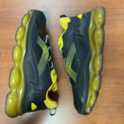 Mazino Sneakers Men’s Size 10