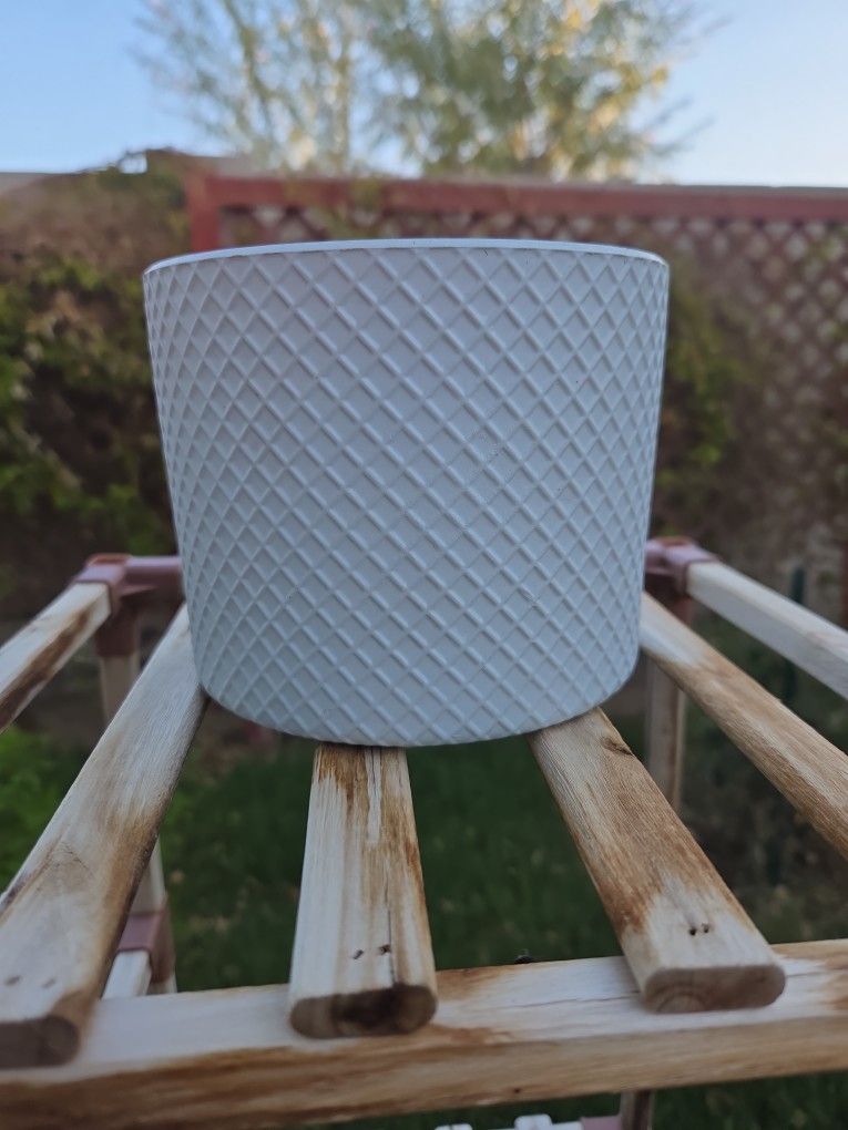 White GLAZED DIAMOND POT | Ceramic Glazed Pot