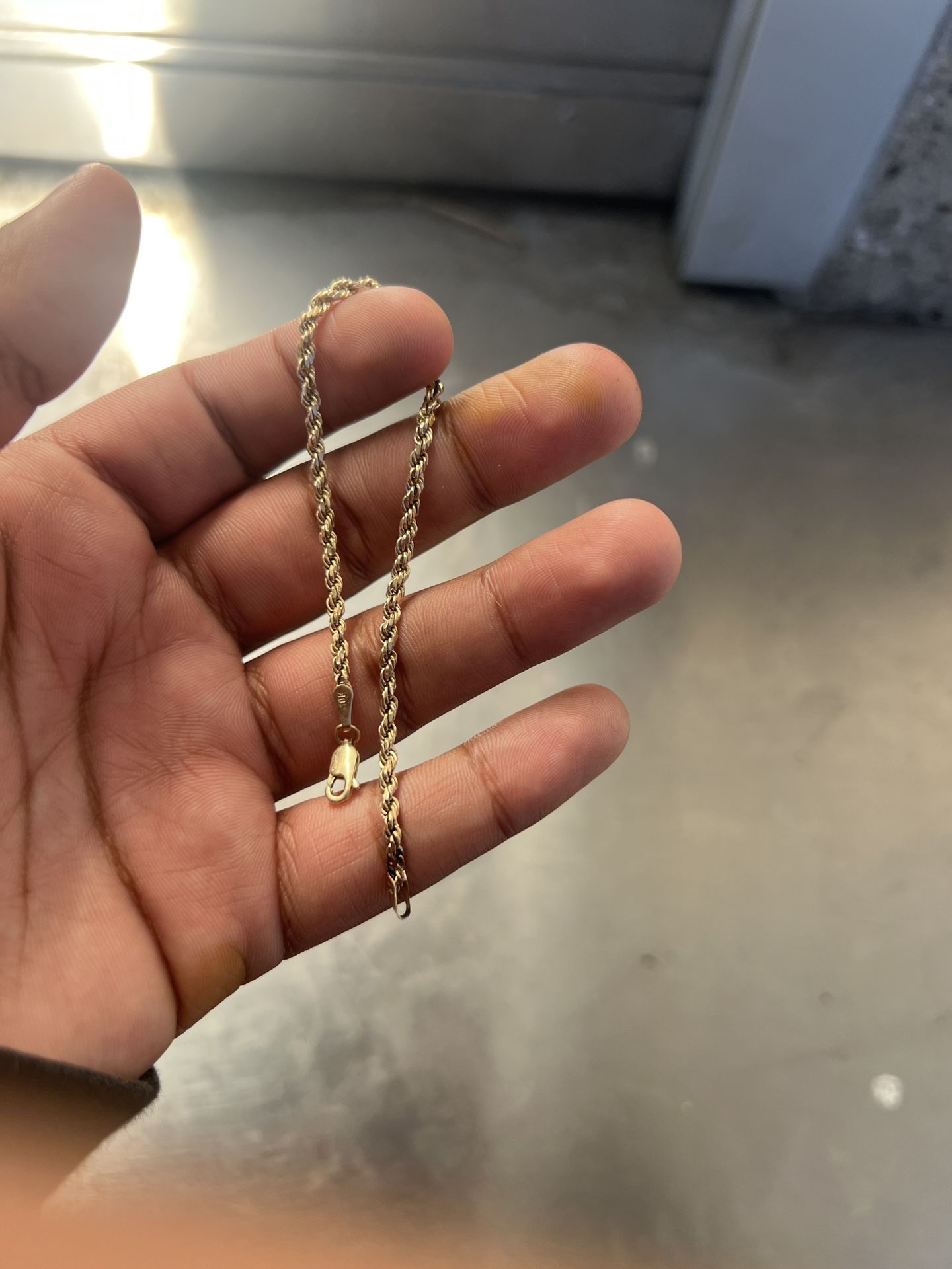 10k Bracelet 7 Inches