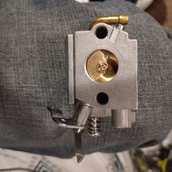 
Carburetor 16100-Z0D-V07
Honda 