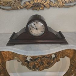 Mantle Clock 