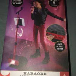 FAO SCHWARZ Karaoke mic And Stand