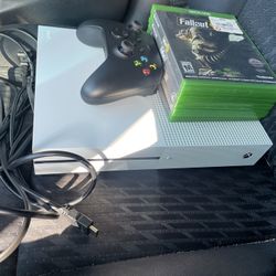 Xbox One S + Games