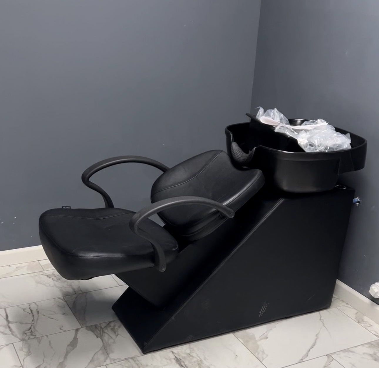 Shampoo bowl