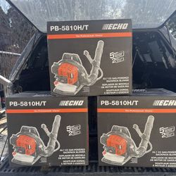 ECHO 200 MPH 700 CFM 59.7 cc Gas Low Exhaust Emission Engine Backpack Leaf Blower with Tube-Mounted400 Each