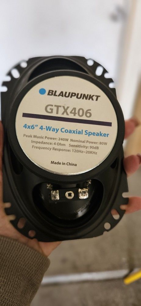 Blaupunkt Speakers Brand New 4x6