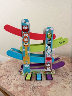 J’adore wooden animal car ramp toy