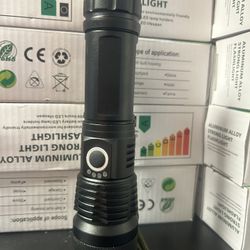 Strong Rechargeable Flashlights