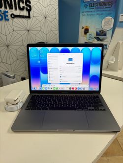2020 Apple MacBook Pro 13.3" M1 8C GPU 3.2GHz 8GB RAM 512GB SSD MYDC2LL/A