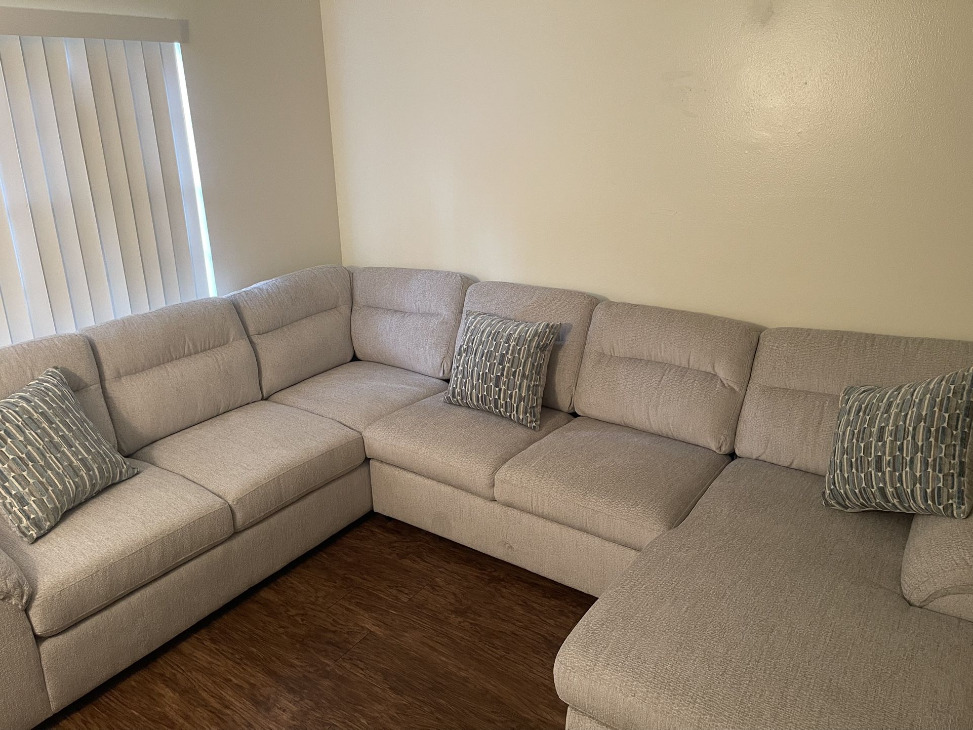 Couch Sectional/Sleeper