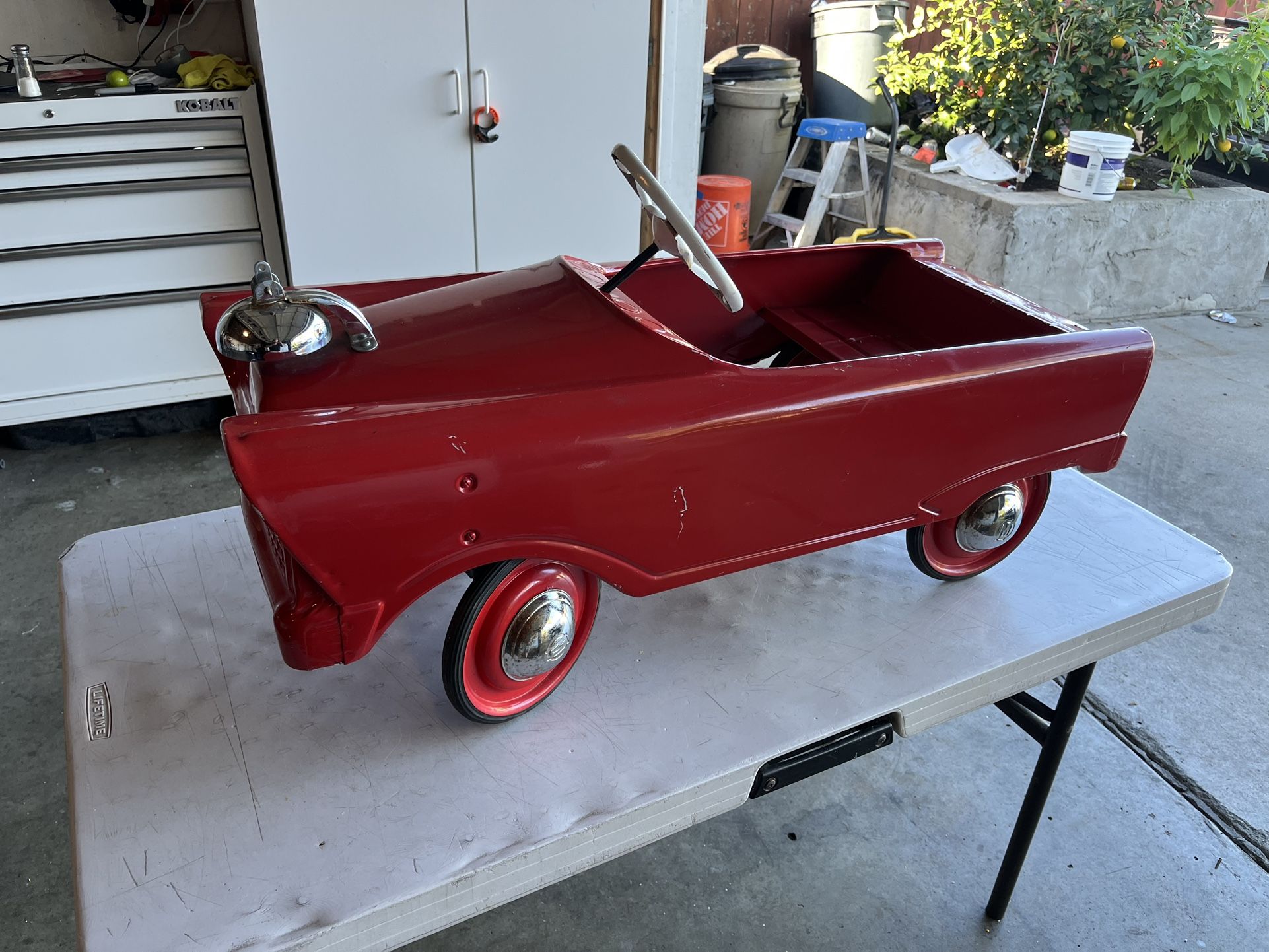 Vintage Murray "Fire Chief" Flat Front Steel Pedal Car