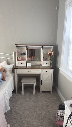 Farmhouse vanity