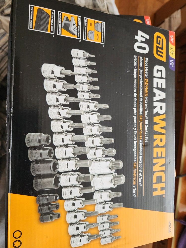 GearWrench 40 Pc Master Hex & Torx Bit Socket Set, Metric/SAE, E-Torx Star Allen