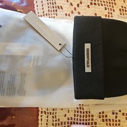 Essentials Beanie 