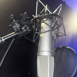 Neumann U87 AI  Large Diaphragm Condenser MicrophoneGreat Condition 
