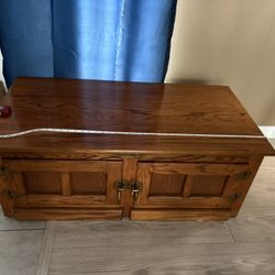 Oak Coffee Table Or TV Stand With Storage 