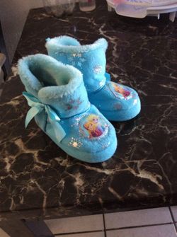 Frozen Slippers