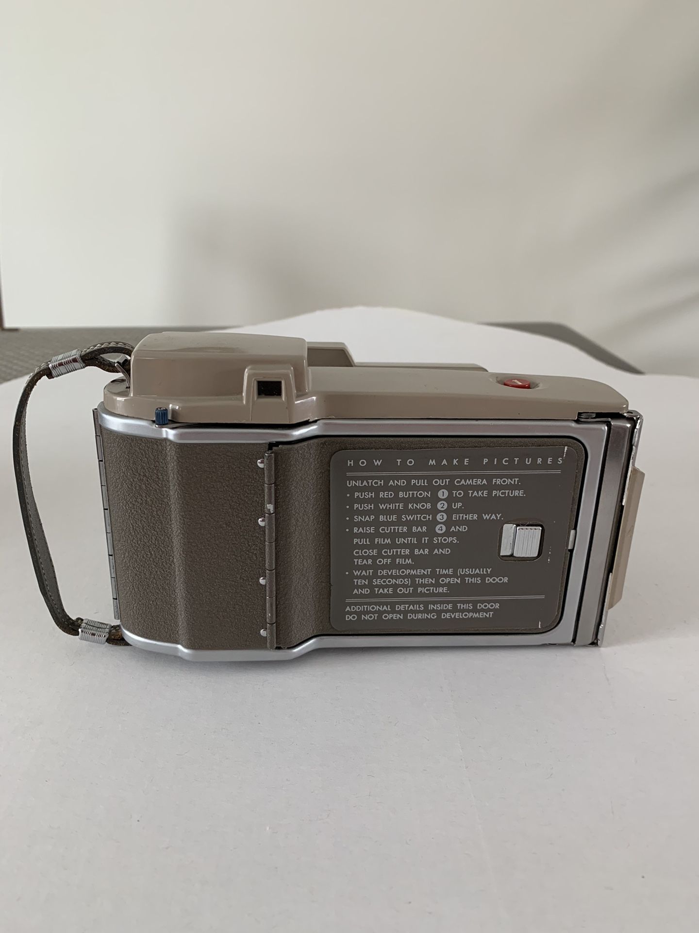 Vintage Polaroid J33 Land Camera 📷