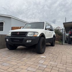 2001 Mitsubishi Montero