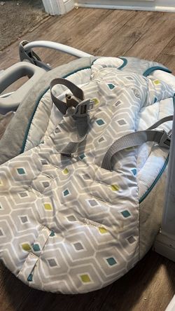 Baby Bouncer Seat with Harness