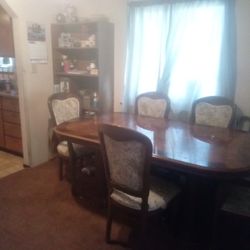 5 piece Vintage Dining Table Set 