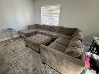 Sectional Couch with Ottoman