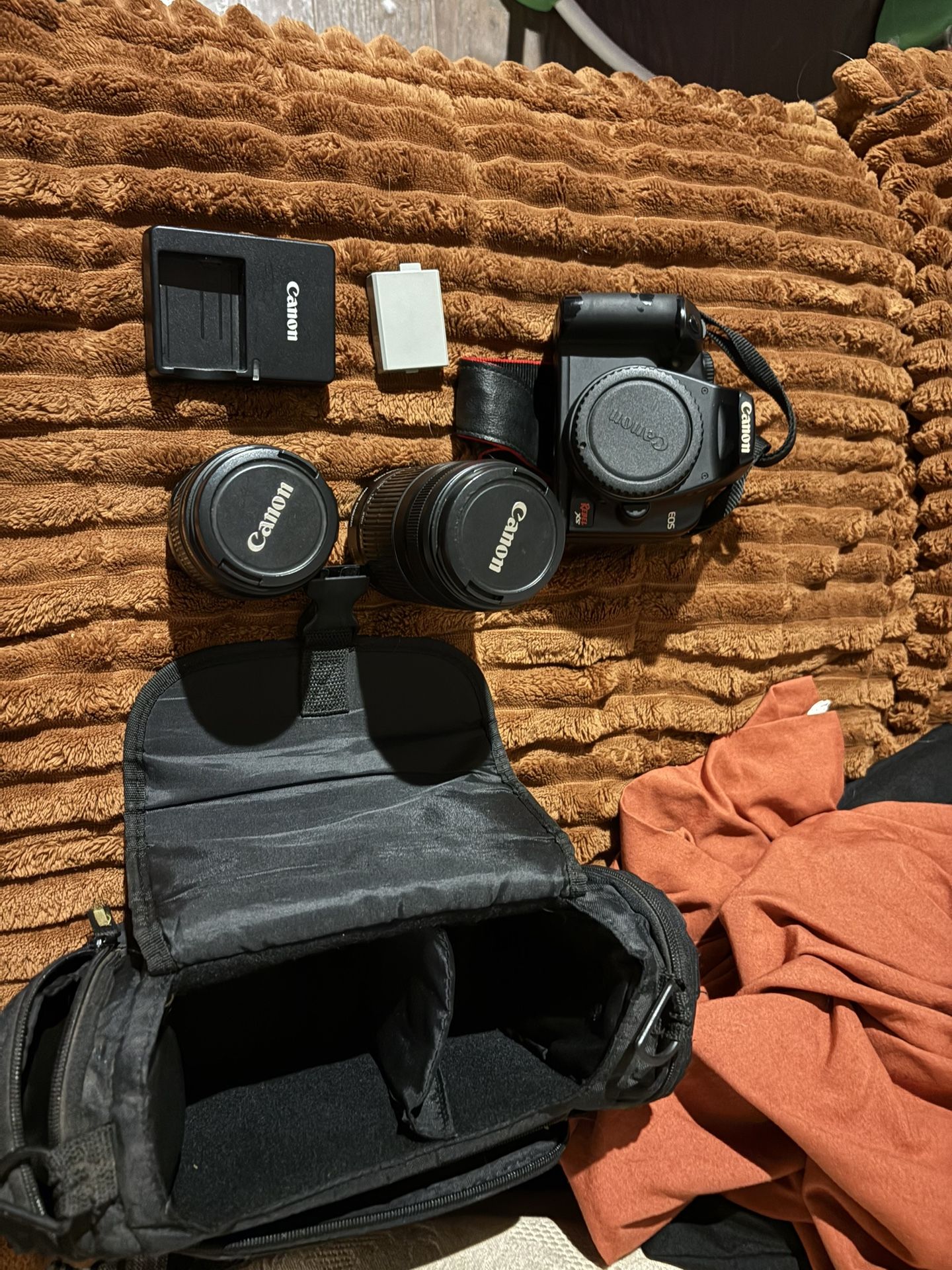 Canon Rebel XS set