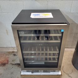 💝Valentine's Day Sale! Brand New High-End Avallon Indoor Wine Fridge-Warranty Included 