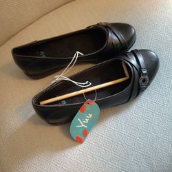 You Black Flats Size 8 