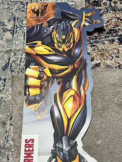 Transformers 2014 Age Of Extinction Bumblebee And Stinger Walmart Display cash local only!