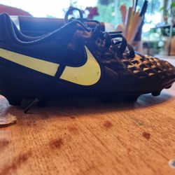 2Y Nike Soccer Cleats