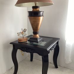 Living Room Tables Set Of 3  Freshly Painted Dark Brown / Juego De 3 Mesas De Sala De Estar Recién Pintadas De Color Marrón Oscuro