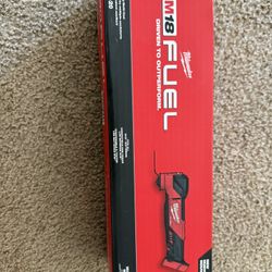 M18 FUEL Oscillating Multi-Tool 