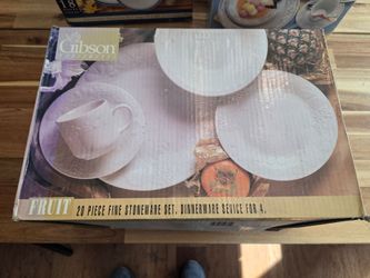 Gibson Fruit 20 Piece Stoneware Dinnerware Set