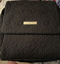 Pentunia Pickle Bottom