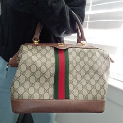 Authentic Vintage Gucci GG Monogram Supreme Sherry Web Ophidia Beauty Train Case Satchel Bag