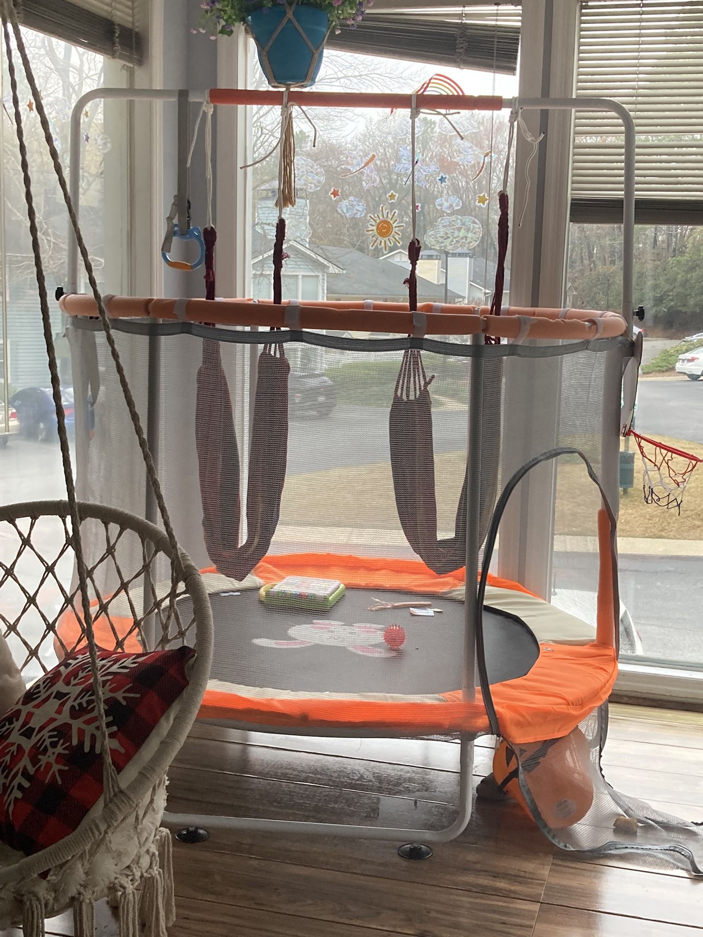 Kids Trampoline Brand New Still In Box