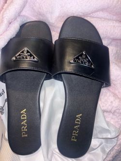 Sandles