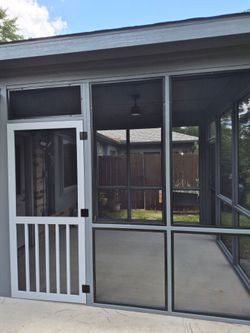 Gilberts custom screens