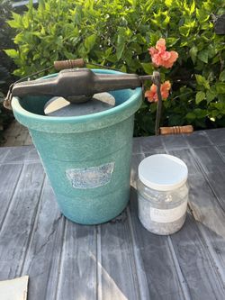 vintage Sears Cold Spot Ice Cream Maker and frozen yogurt maker hand crank 
