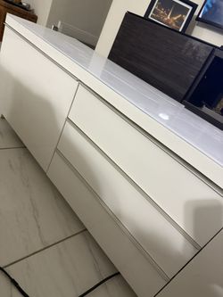 Mueble Para Television ( Con Vidrio Incluido 