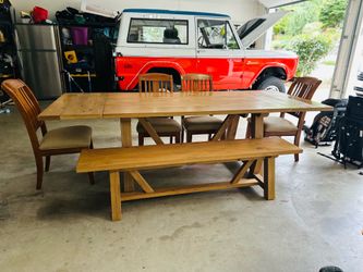 Extension dining table, four chairs & bench