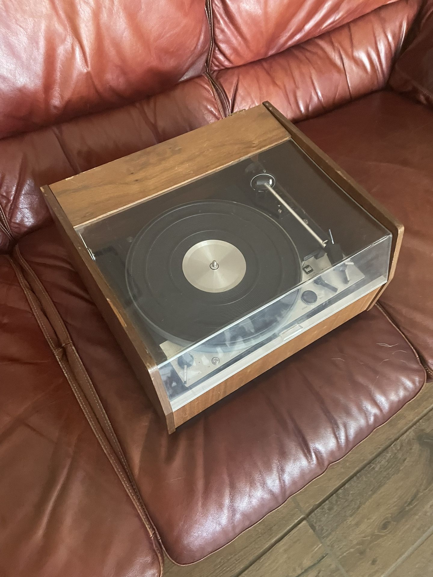 Vintage Duel 1229 Turntable with Lid