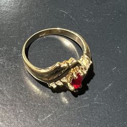 BEAUTIFUL CUSTOM JEWELRY RING SIZE 7.5 