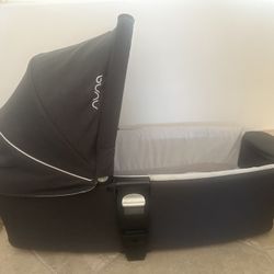 NUNA MIXX BASSINET 