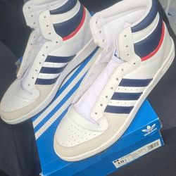 Men's NEW Adidas 10.5 W Laces/Box $65