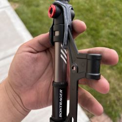 Bontrager Air Rush Road CO₂ Pump For Bicycle 
