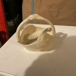 Lennox China Swan Basket 53/4 Inches Hi